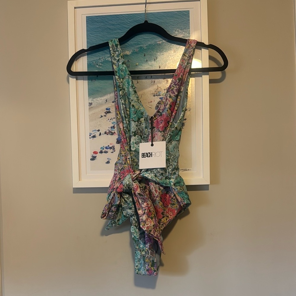 Beach Riot Pastel Floral One Piece Swimsuit - Picture 5 of 7